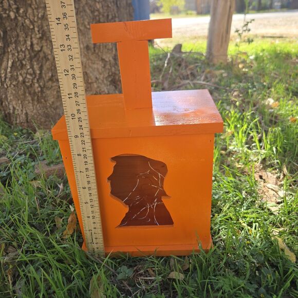 Hand Made Trump Lamp Sculpture Cut Outs Orange Decor 13.5 X 8 Approximate - Picture 7 of 8